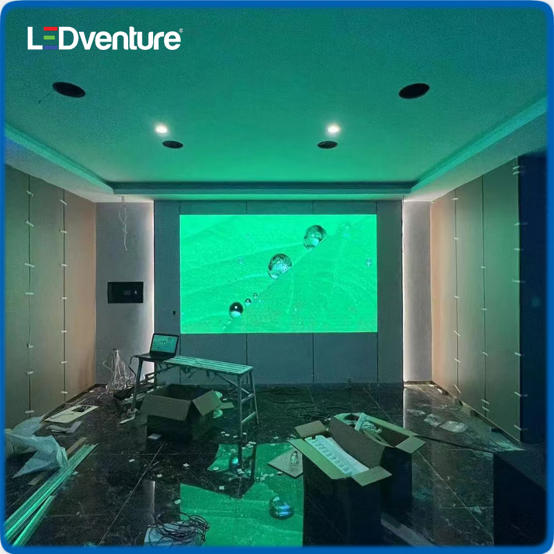 2024 Latest Indoor Outdoor LED Displays Boards Screen for Supermarket Shelf Gas Station Price Board TV Mobile Video Background Wall Advertising Billboard