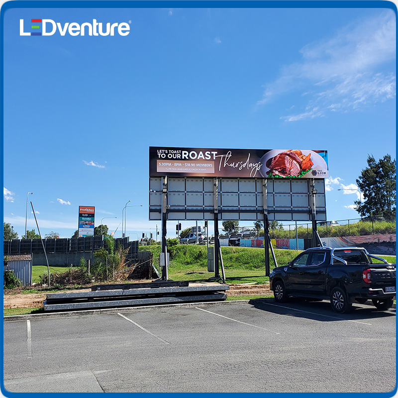 2024 Latest Indoor Outdoor LED Displays Boards Screen for Supermarket Shelf Gas Station Price Board TV Mobile Video Background Wall Advertising Billboard