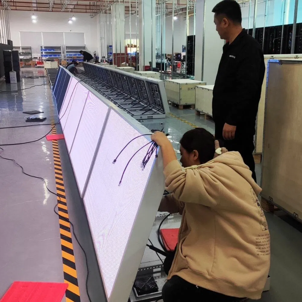 Curved LED Outdoor Advertising Display Screen for Maximum Visibility
