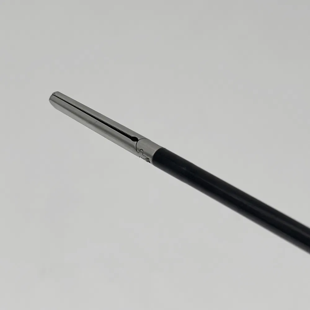 Pre-Sterilized Disposable Laparoscopic Grasping Forceps - Manual Instrument for Abdominal Surgery (Single Patient Use)