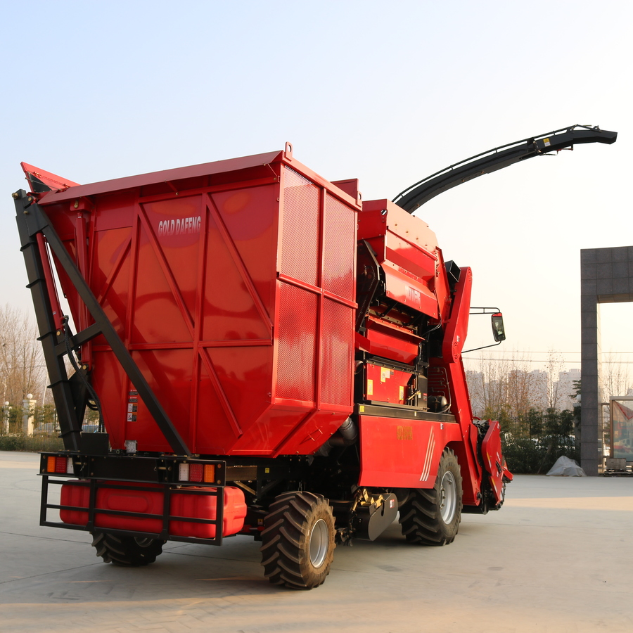 Agricultural Corn Combine Harvester Designed for High Yield Crops and Long Working Hours