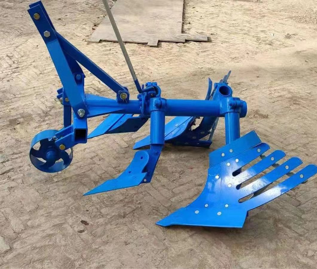 Manual Flip Plow Tool for Sustainable Agriculture and Soil Health
