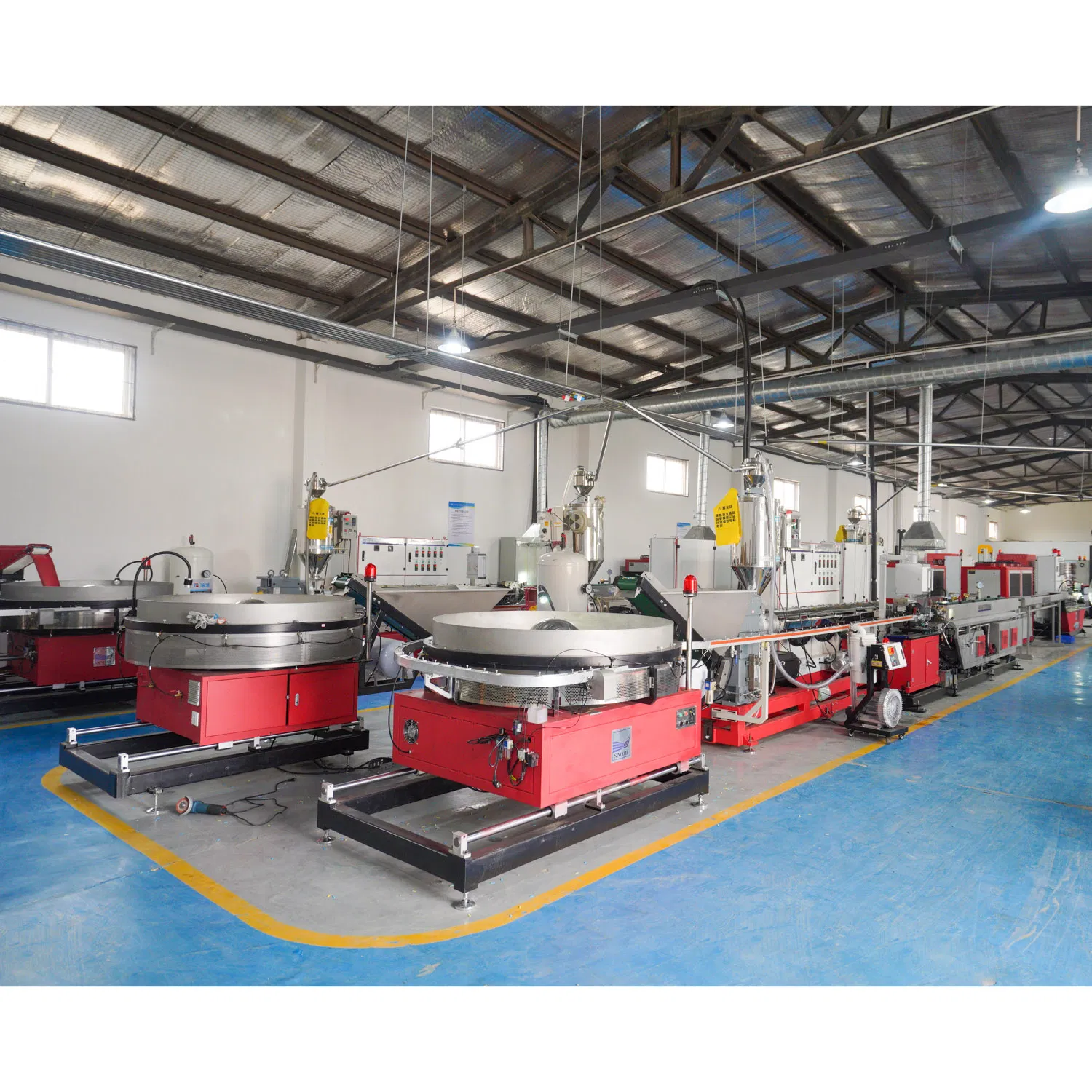 Durable Drip Irrigation System for Greenhouse Plant Health