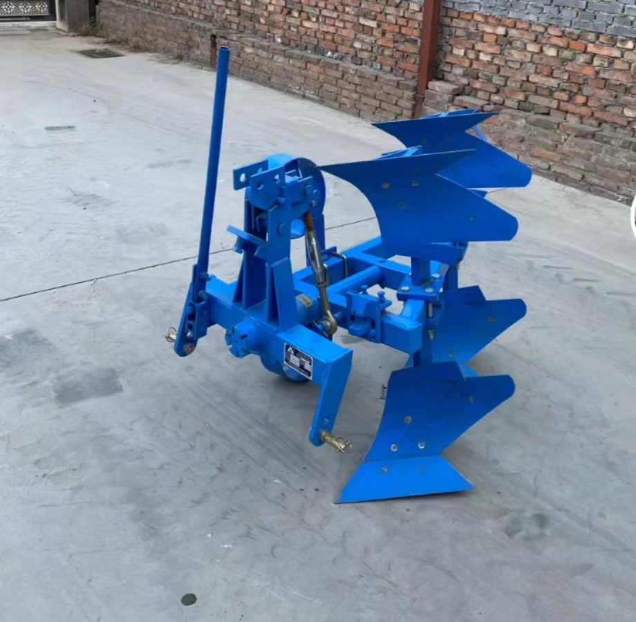 Manual Flip Plow Tool for Sustainable Agriculture and Soil Health