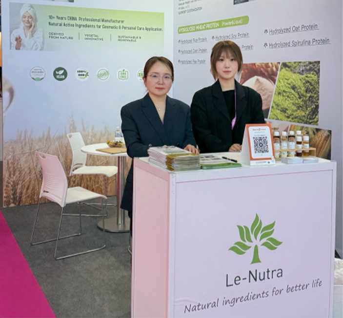 Le-Nutra natural ingredients exhibition stand