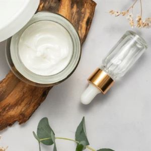Cosmetic formulation with Allantoin Powder