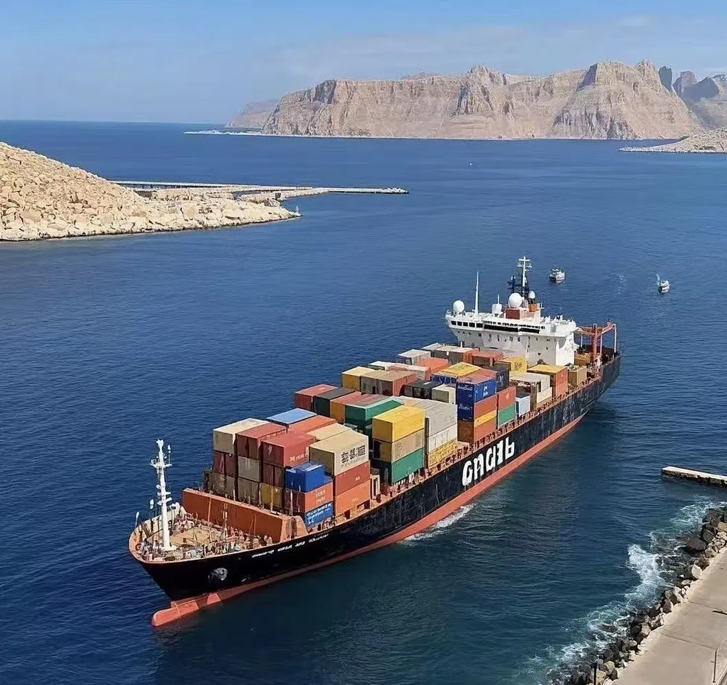 20/40 Feet Ocean Shipping / Ocean Freight Cargo. From China to Mauritius. by Full Container or Less-Than-Container-Load Transportation (handled at Port Louis)