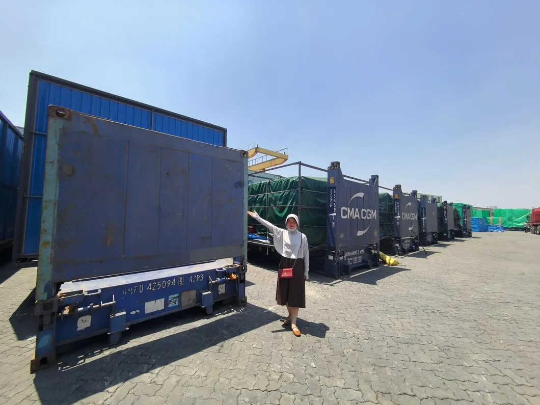 Logistic Terminal Image