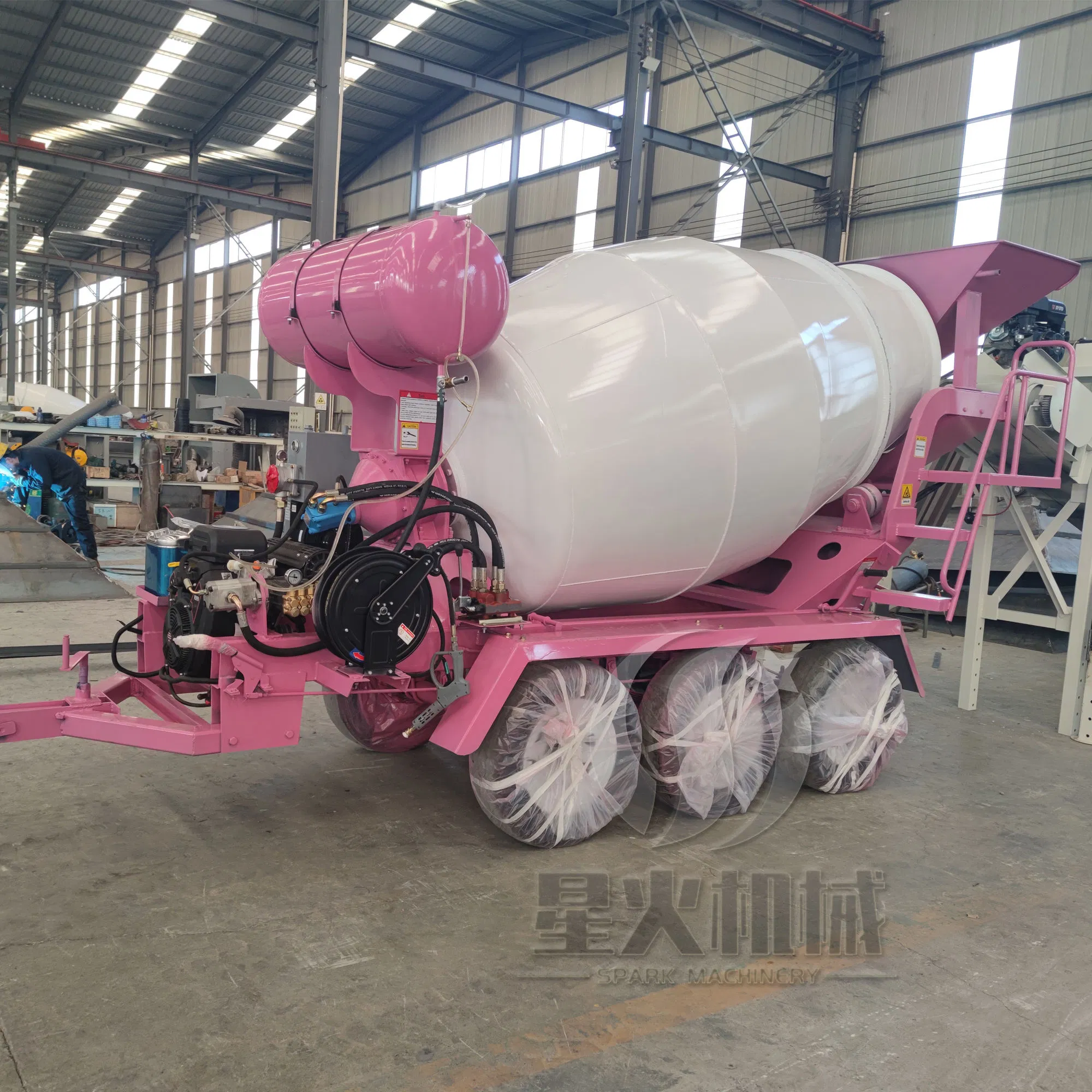 Diesel Electric Gasoline Engine 6m3 Trailer Concrete Mixer Drum Truck