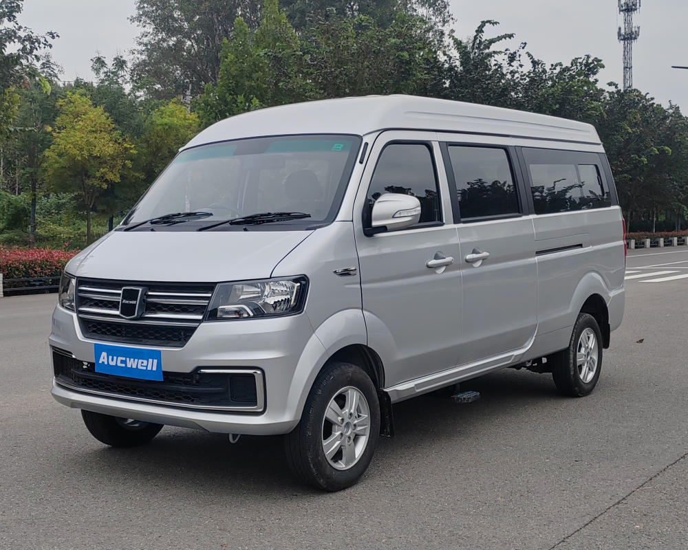 New Model 9-Seater Electric Minivan Rhd 300km Range Cost-Effective