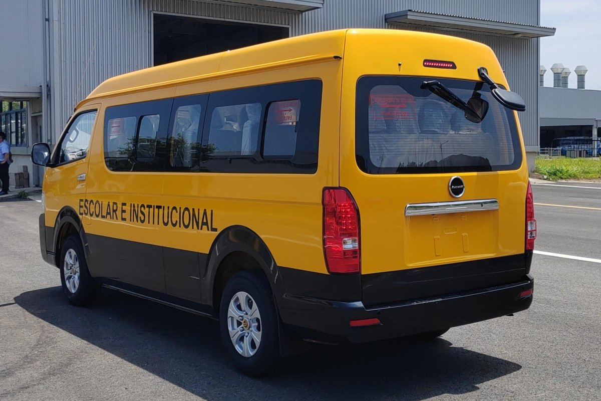 High-Efficiency Chinese Electric Minivan with 360km Range