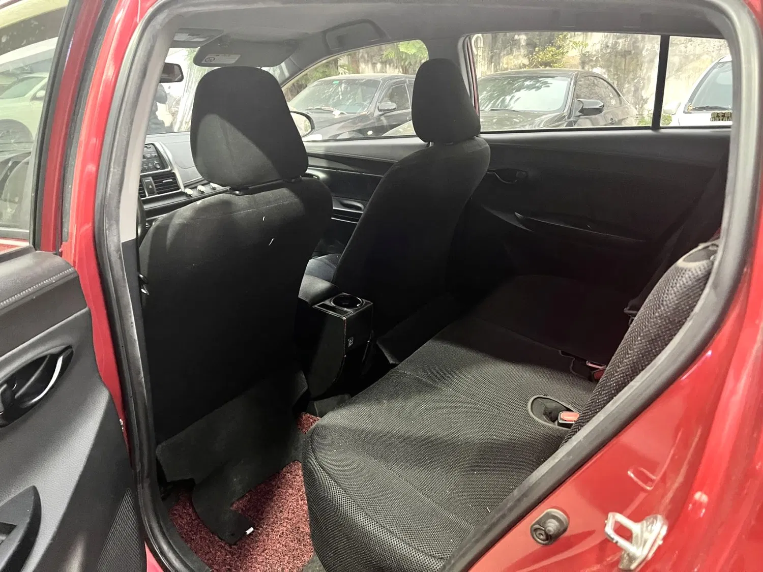 2014 Toyota- Yaris L 1.3e Compact Car High Space Manual Hatchback Fuel-Saving Used Car