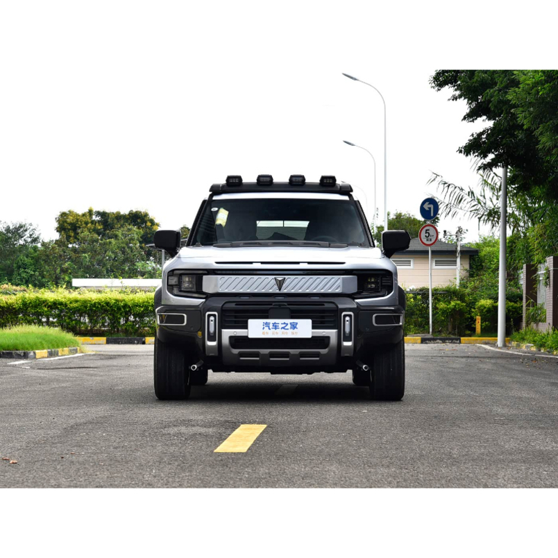 Turbocharged Hybrid SUV 1.5L Range Extender 572nm High Torque Strong Pulling Channgan Deepal G318