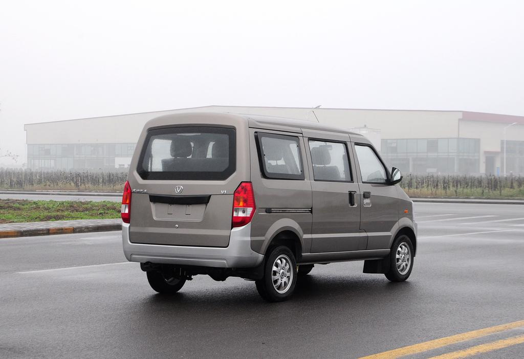 1.5L Gasoline Minivan