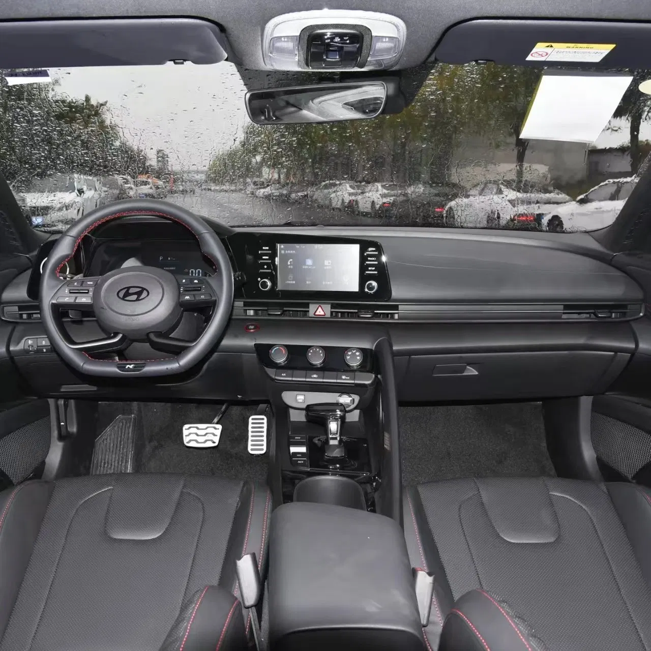 Elantra Se: Fuel-Efficient Sedan for Urban Commuters and Families EV Car Cheap