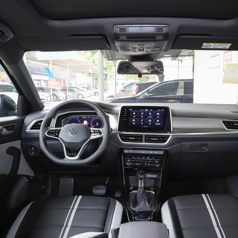 New VW Troc 300tsi Grey Black Volkswagen SUV Petrol Conventional Fuel Vehicles China Auto Cars with Sunroof