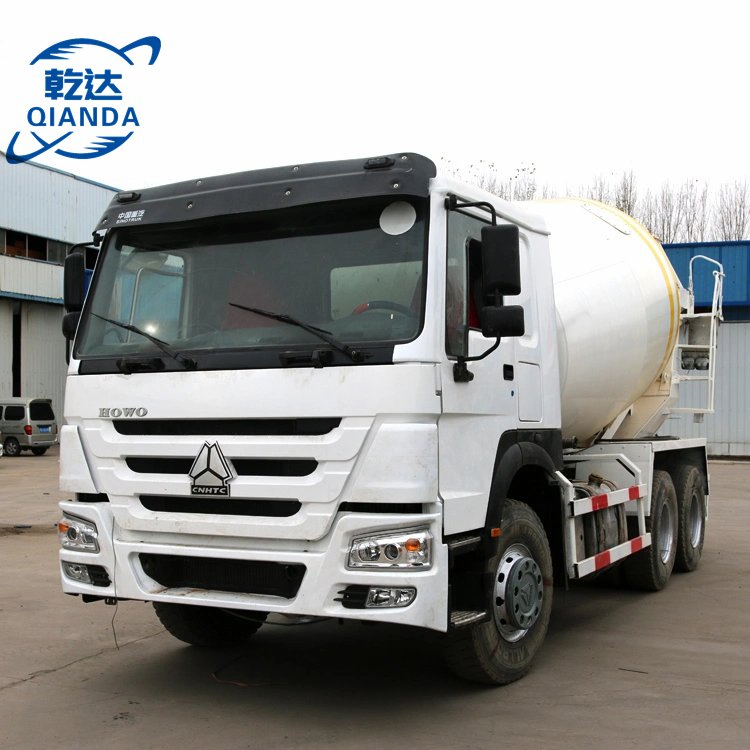 HOWO 6*4 Concrete Mixer, Commercial Vehicle, Low Price for Sale in China
