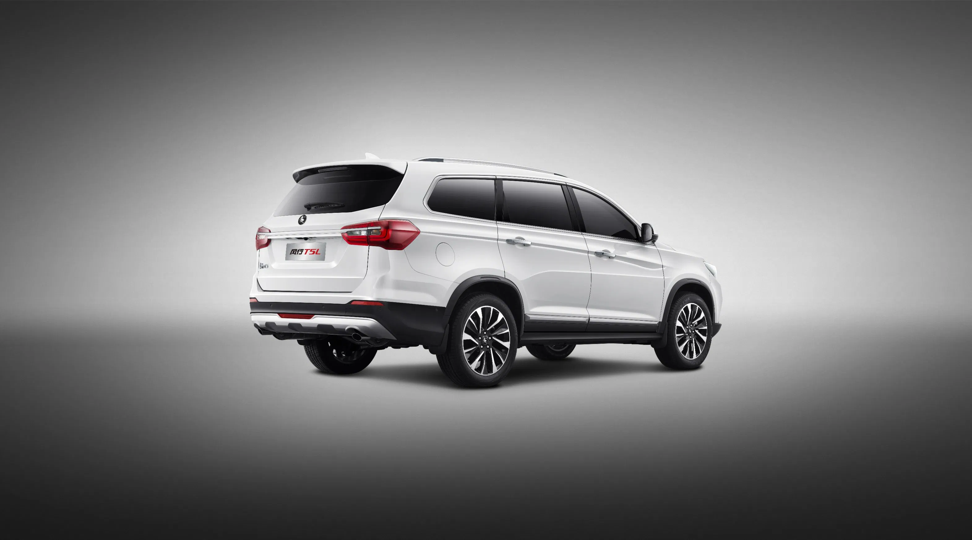 Good Quality Chinese Cheap Car with Dongfeng Forthing T5l Cars Automatic SUV