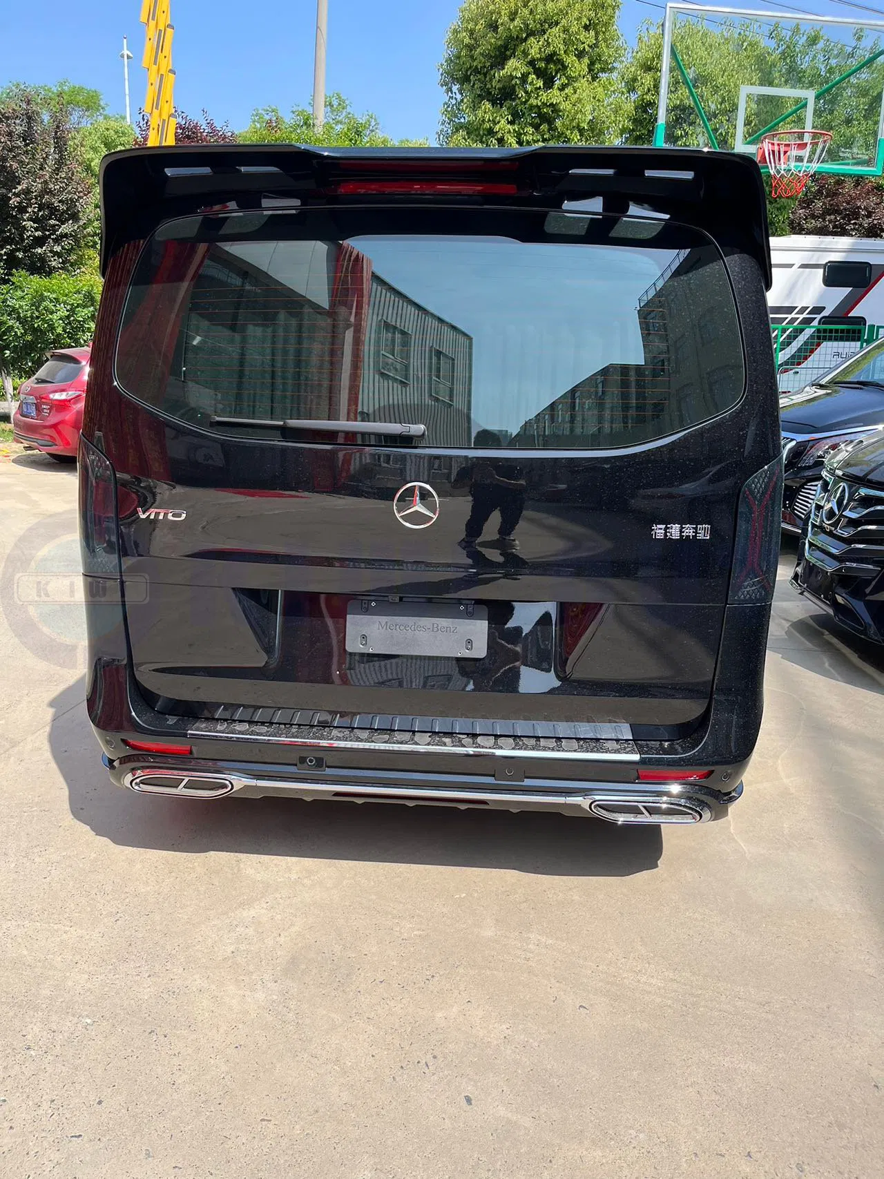 Mercedes-Benz V Car Vito Gasoline Car used 2 Door 7 Seater Premium Commercial Vehicles