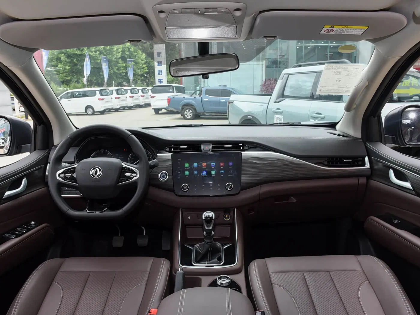 Dongfeng Rich 7 Heavy Load 4X4 Diesel Pickup Truck Direct From Factory Car