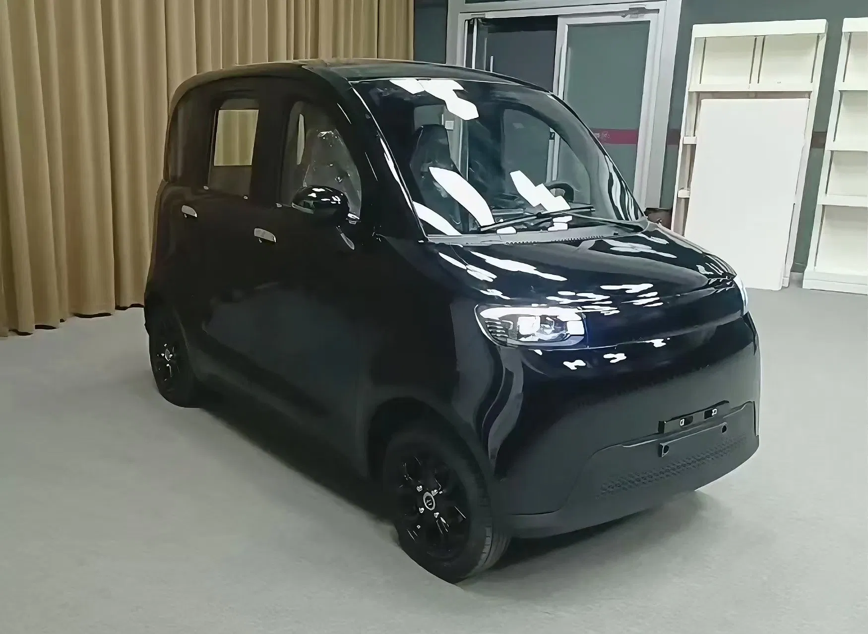 Five-Door Electric Four-Wheel Smart Car City Car L2e EEC Certificate Minicar