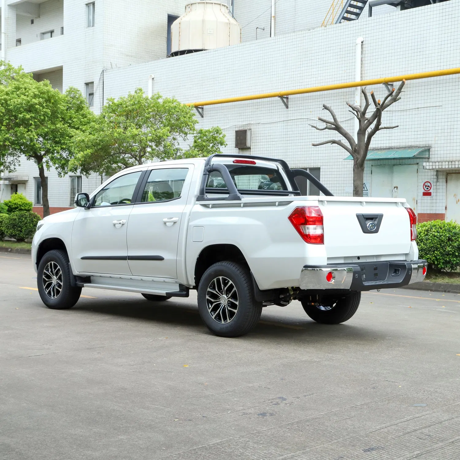 4WD Diesel Double Cab LHD Pickup Truck