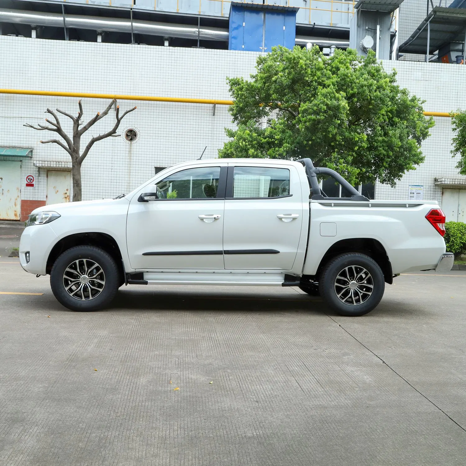 2WD Diesel Double Cab LHD Pickup Truck