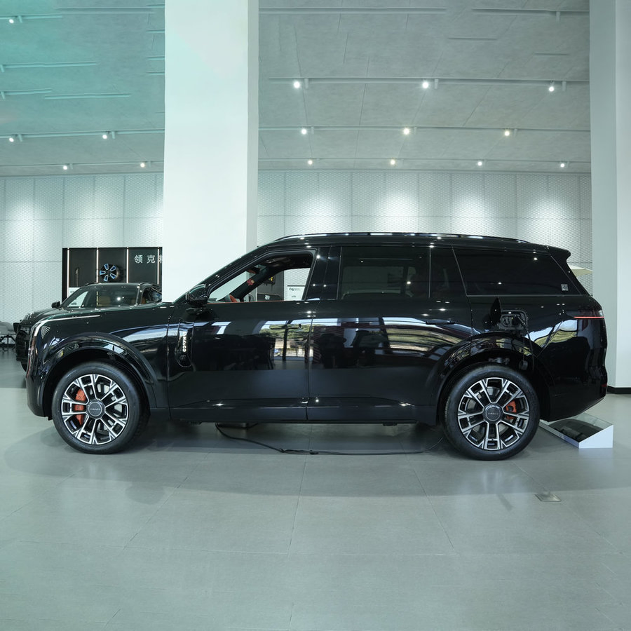 Export License Lynk &amp; Co 900 Flagship Phev SUV for VIP Business Transport