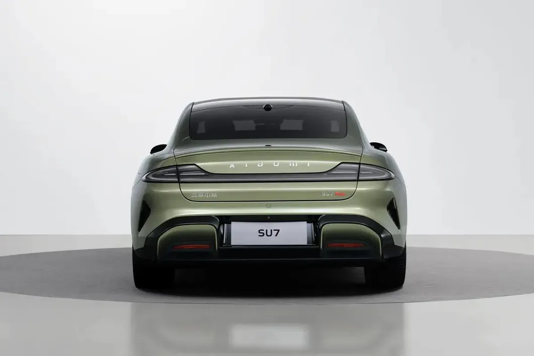 Xiaomi SU7 Car View 4