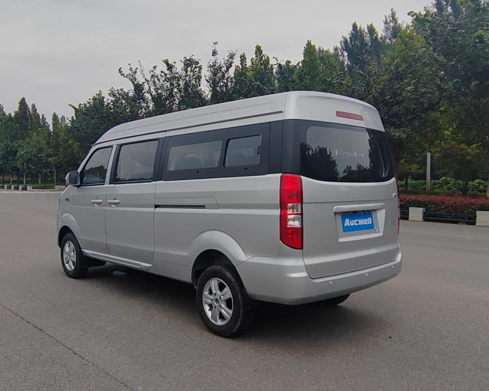New Model 9-Seater Electric Minivan Rhd 300km Range Cost-Effective