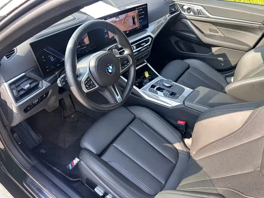 BMW 4 Series Cockpit