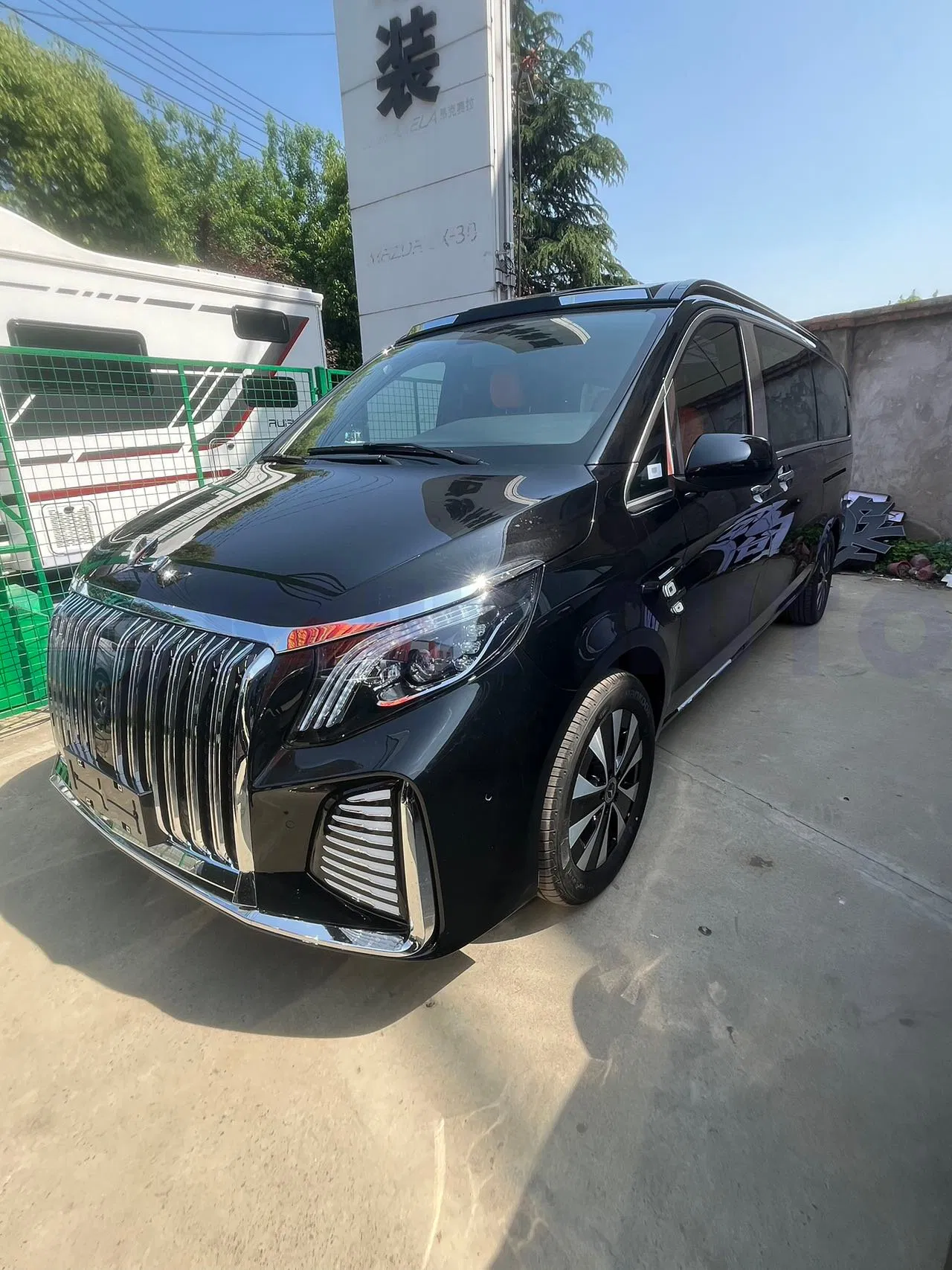 Mercedes-Benz V Car Vito Gasoline Car used 2 Door 7 Seater Premium Commercial Vehicles