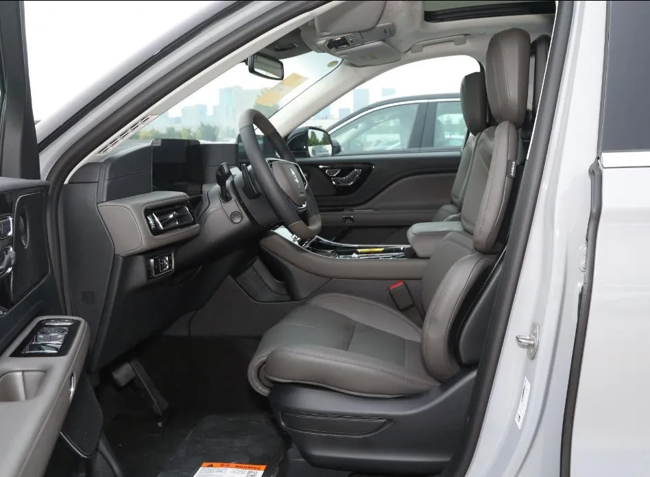 Lincoln Aviator Photo 4