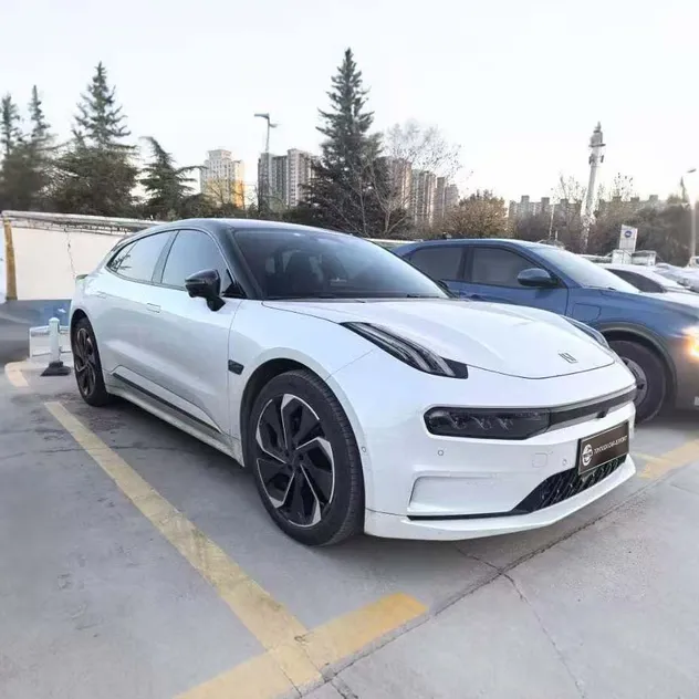 Zeekr 007 Interior/Exterior 1