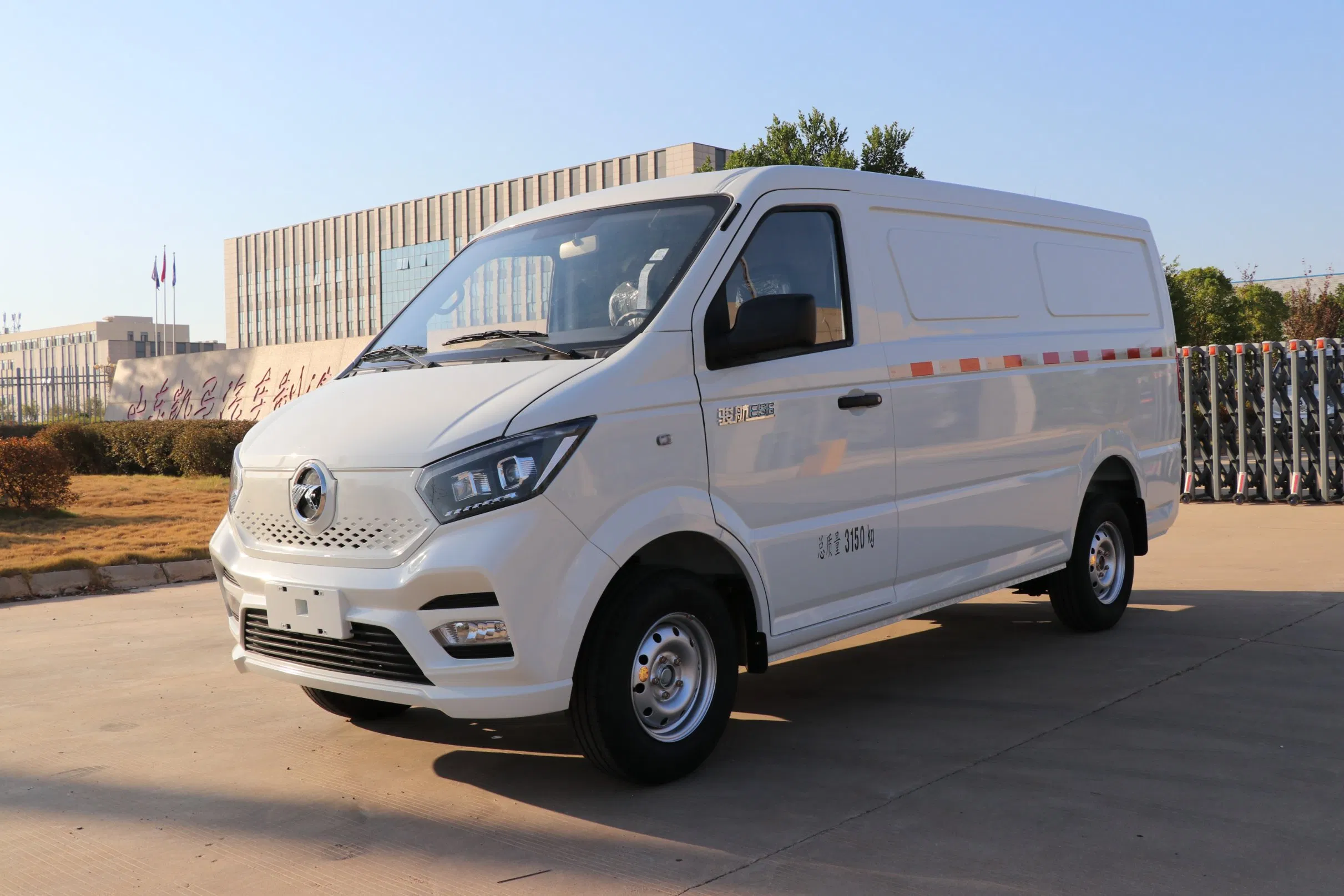 Customized Gasoline Type Double Decker Cabin Mini Van 2WD Minivan