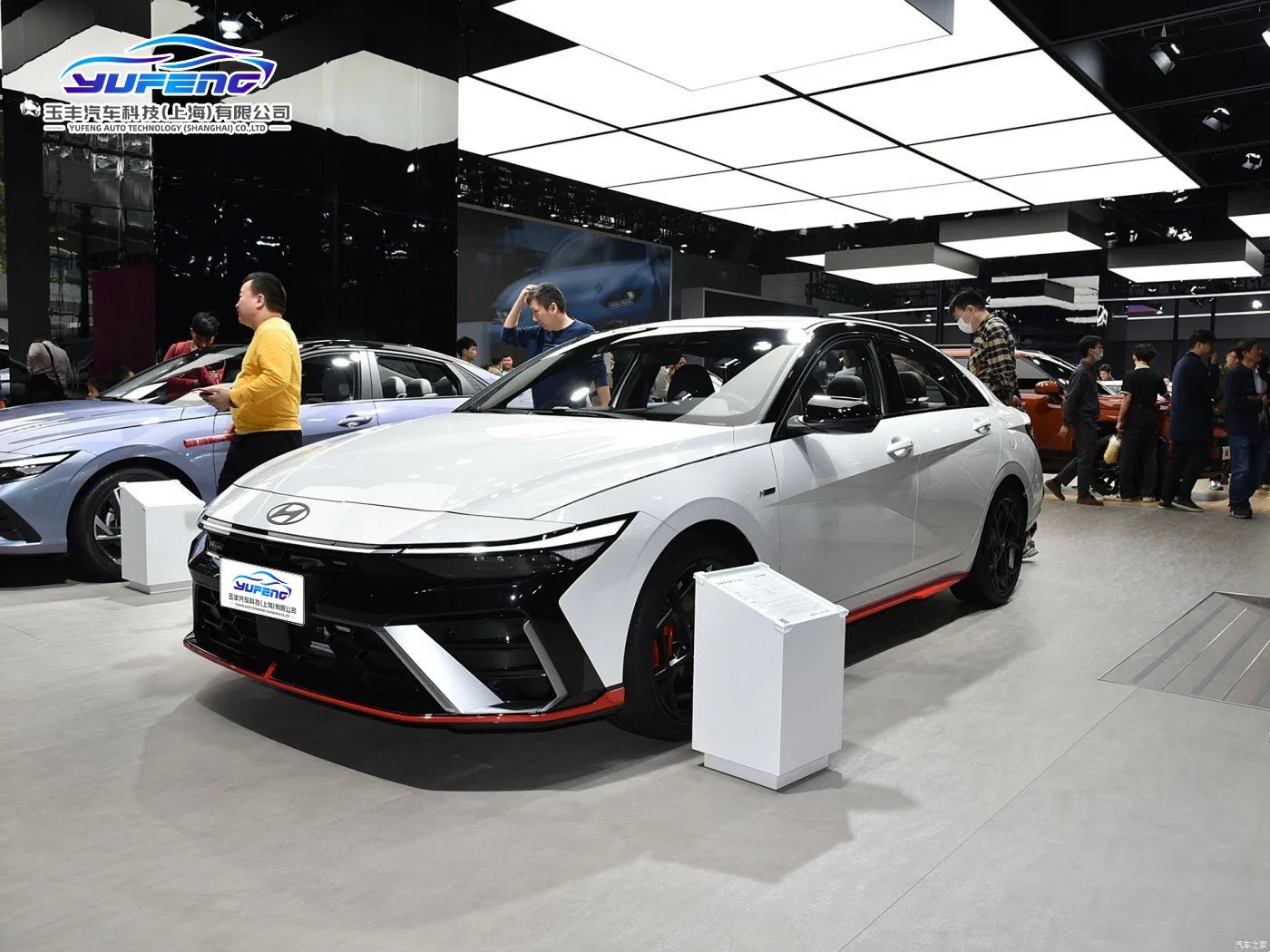 Hyundai Elantra Sedan Used High Quality 1.5L Fuel 4 Wheel Gasoline Car R17 Tire Size Sedan