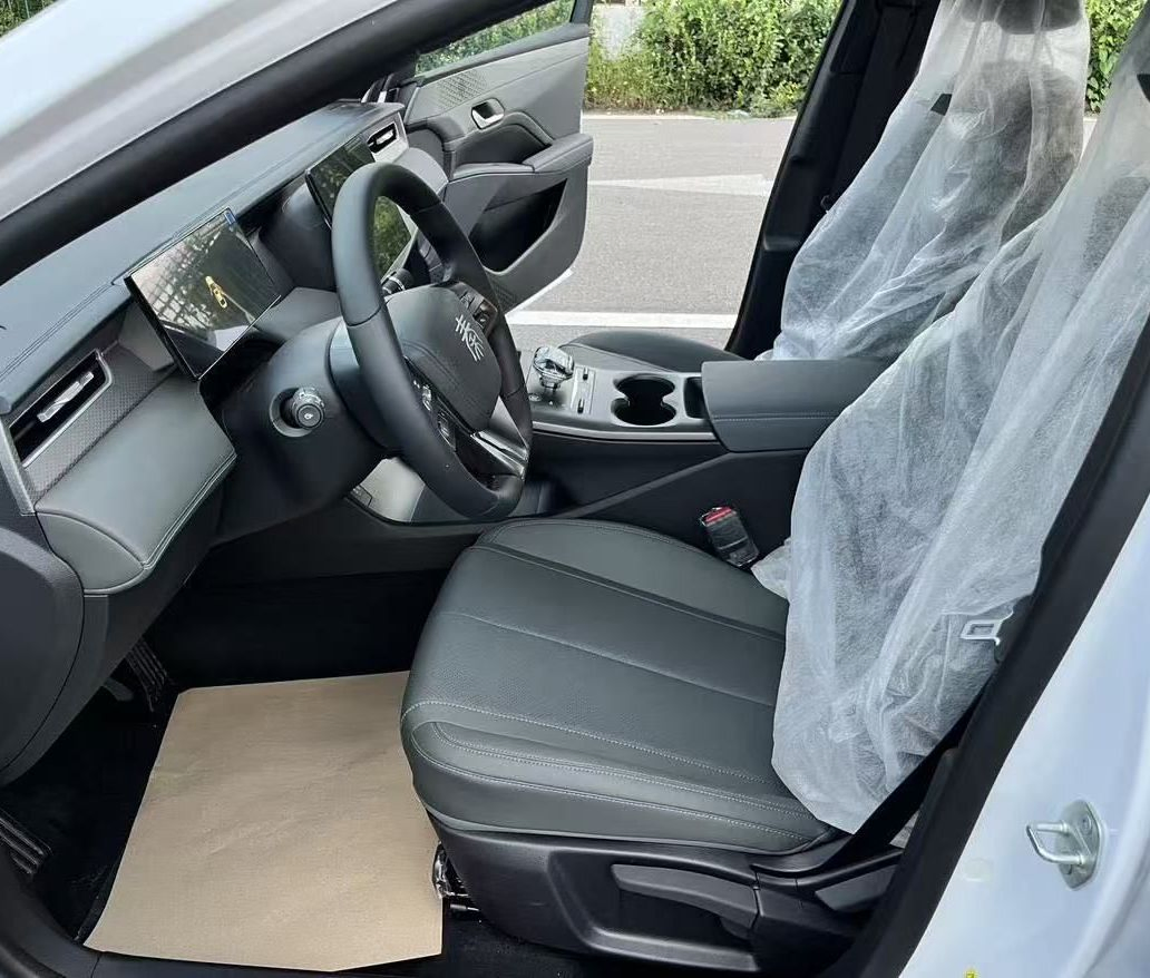 2025 Byd Qin Plus Dm-I 120km Flagship Edition Hybrid Sedan