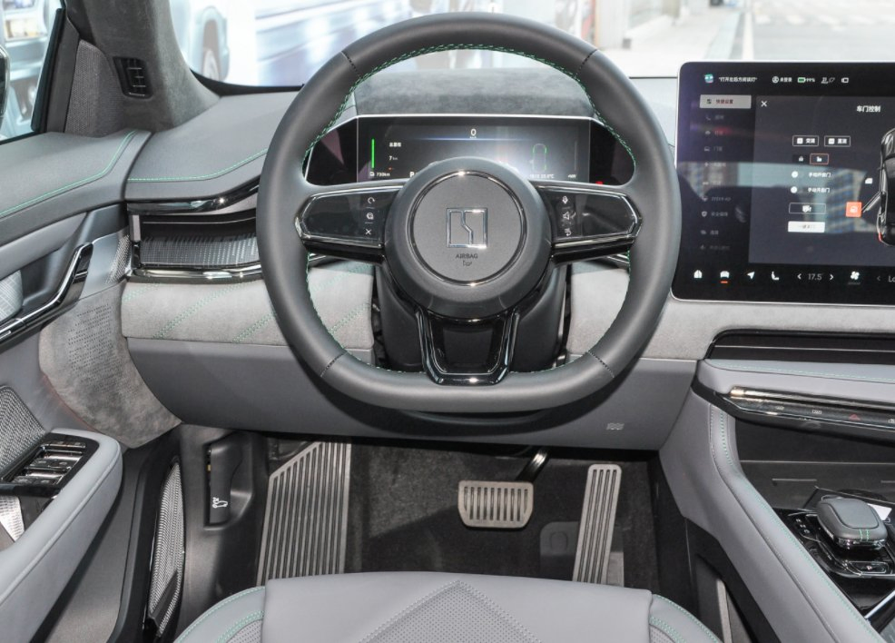 Zeekr 001 Electric Vehicle Car 100kwh Luxury EV Car Auto New Cars