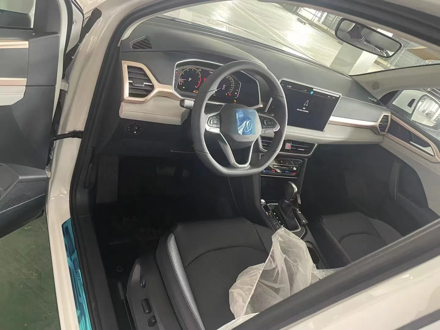 Best-Selling VW Sedan Passat 330tsi Elite 0-Mileage Vehicle, Business Sedan Replacement of Camry New Car, Used Car, Left-Hand Drive Car, Fuel-Powered Vehicle