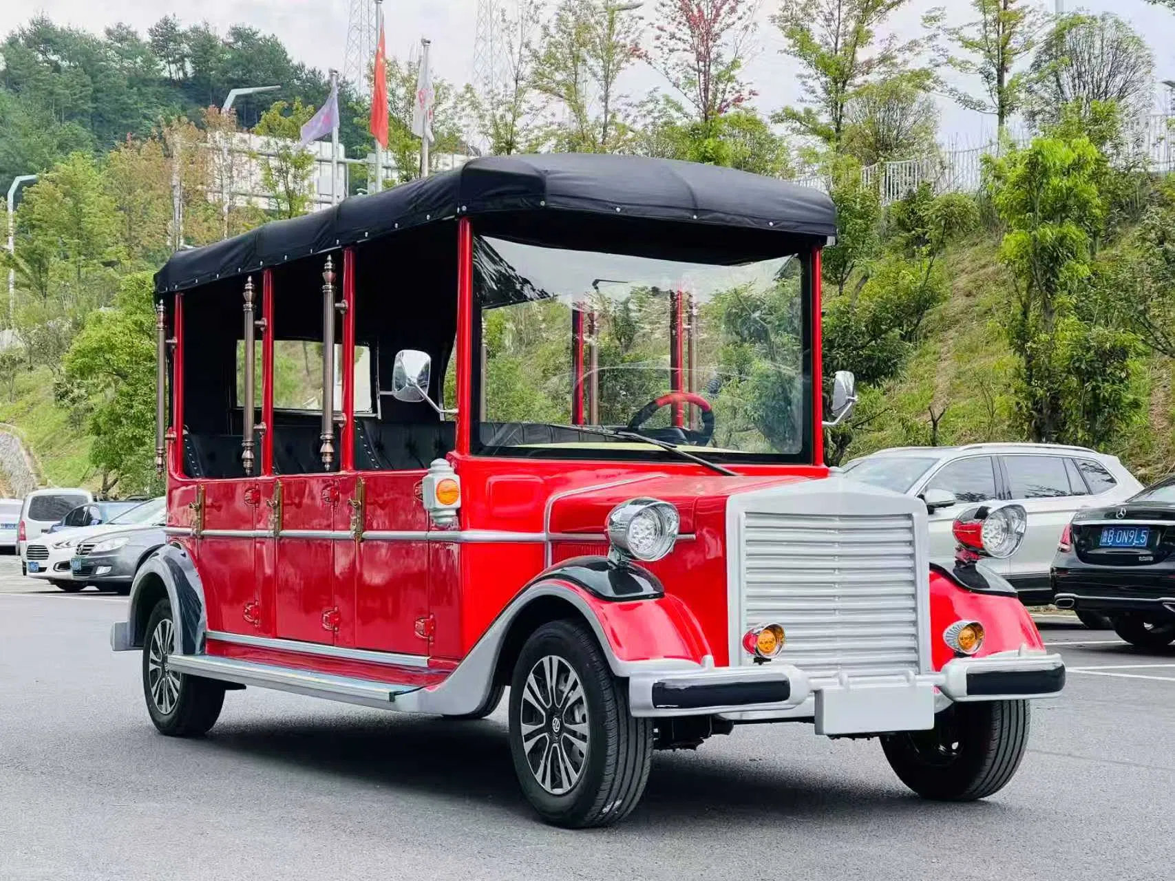 5kw 5 Passenger Hotel Electric Luxury Classic Old Vintage Car