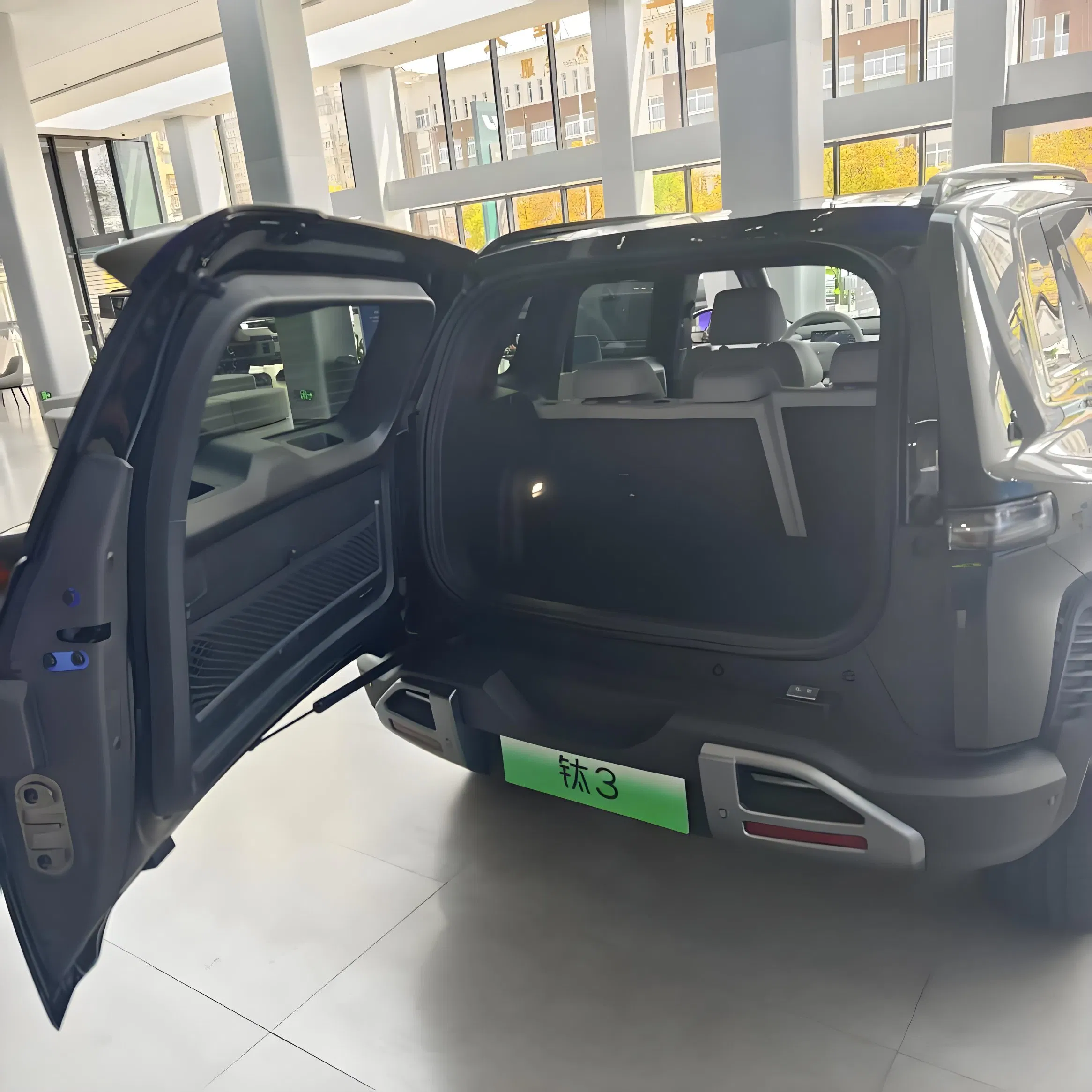 Left Hand Drive SUV Byd Formula Leopard 3 with Cltc 510km