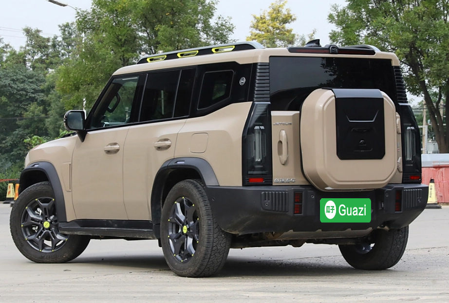 Jetour Traveler 5-Seater SUV 2.0t 254 Horsepower Pure Gasoline Hybrid