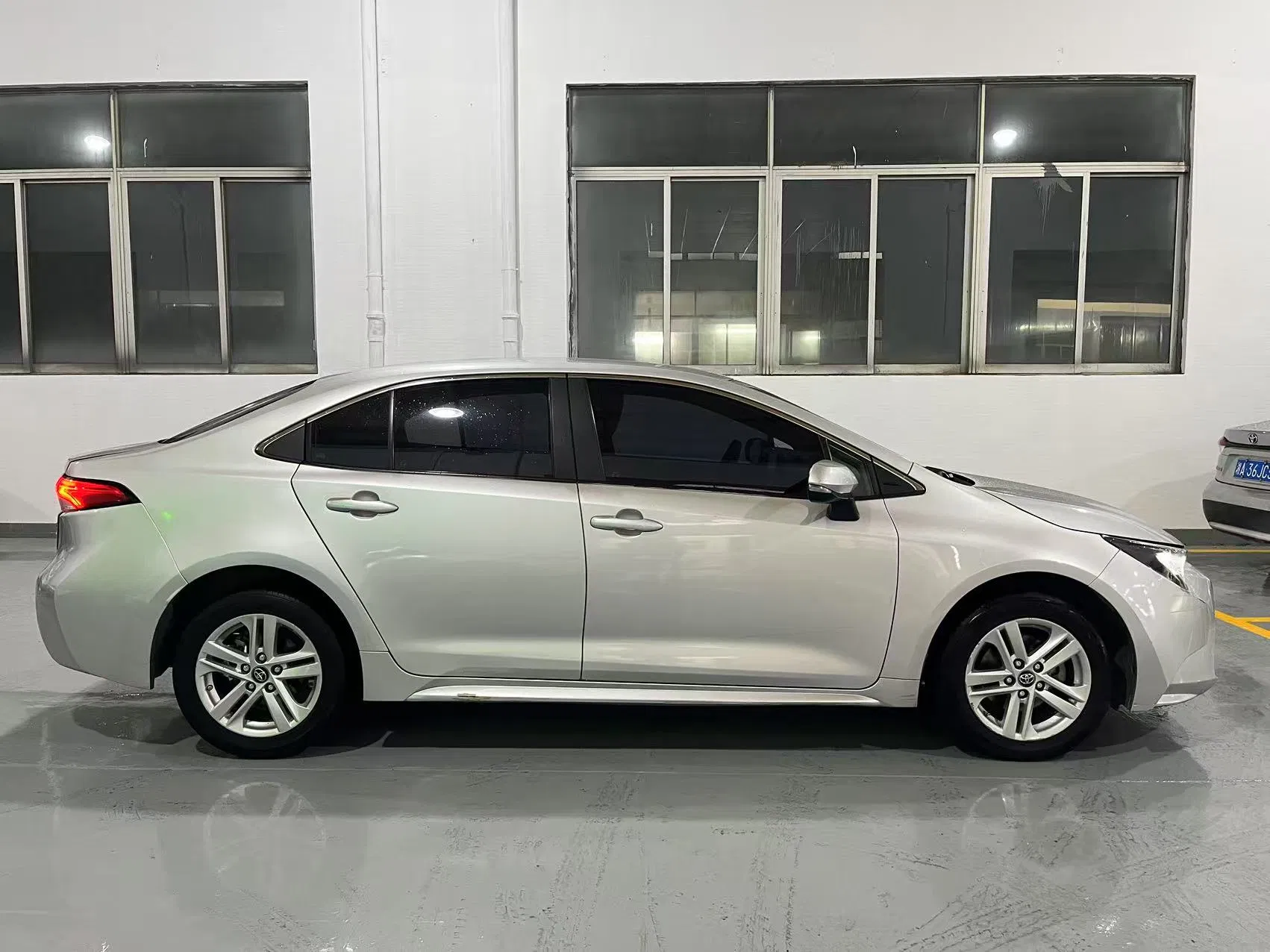 2019 Levin Hybrid 1.8h Entry Edition, Family Car, High Resale Value