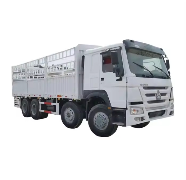 HOWO 8X4 Commercial Side Wall Freight Vehicle