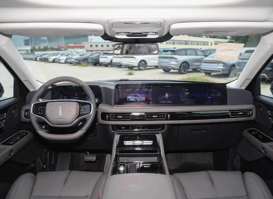 Lincoln Aviator Photo 1