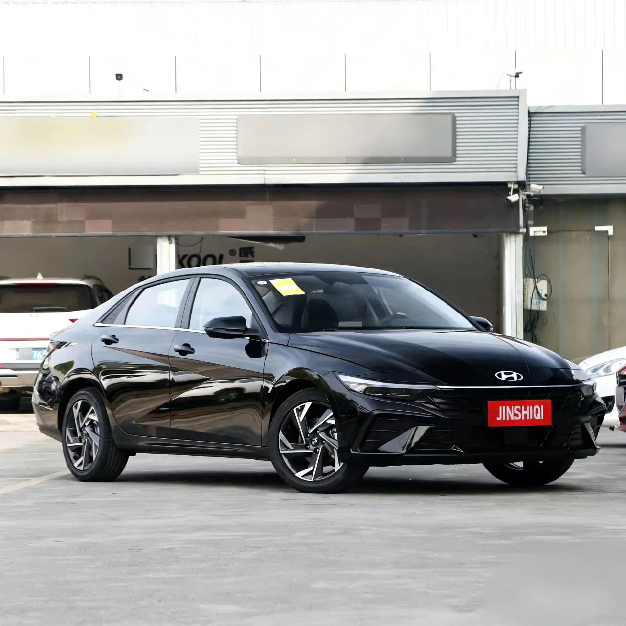 Elantra Se: Fuel-Efficient Sedan for Urban Commuters and Families EV Car Cheap