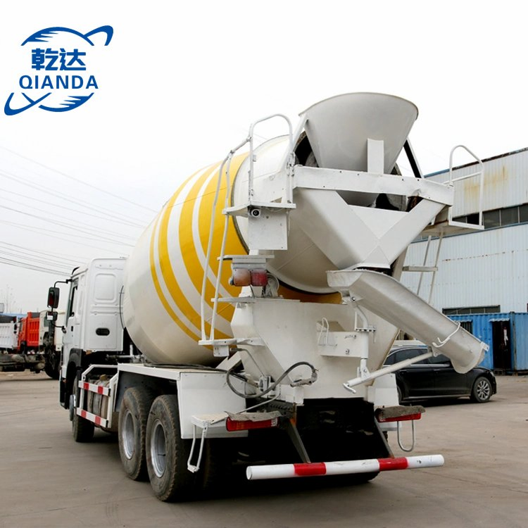 HOWO 6*4 Concrete Mixer, Commercial Vehicle, Low Price for Sale in China