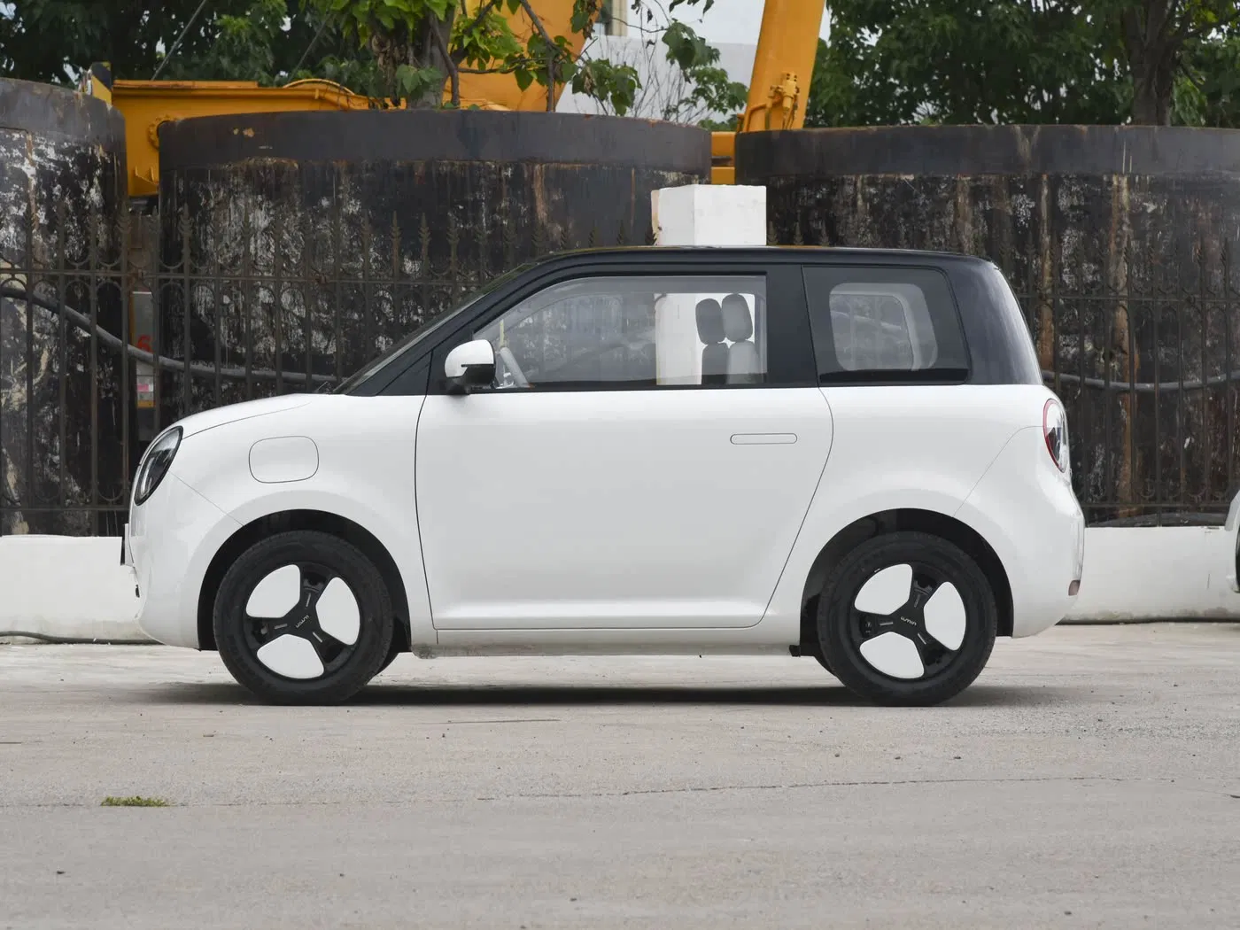 Changan Lumin 2025 210km Fragrance Edition Pure Electric Hatchback Minicar All Versions Available