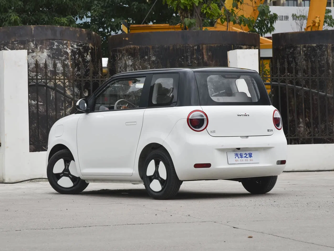 Changan Lumin 2025 210km Fragrance Edition Pure Electric Hatchback Minicar All Versions Available