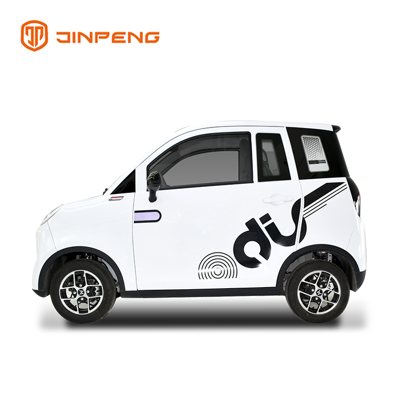 Factory Price EEC Hot Sale Small Electric Mini Car for Passenger Family Use